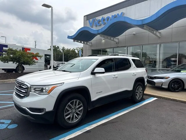 Used 2018 White Frost Tricoat GMC SLE-2 image 1
