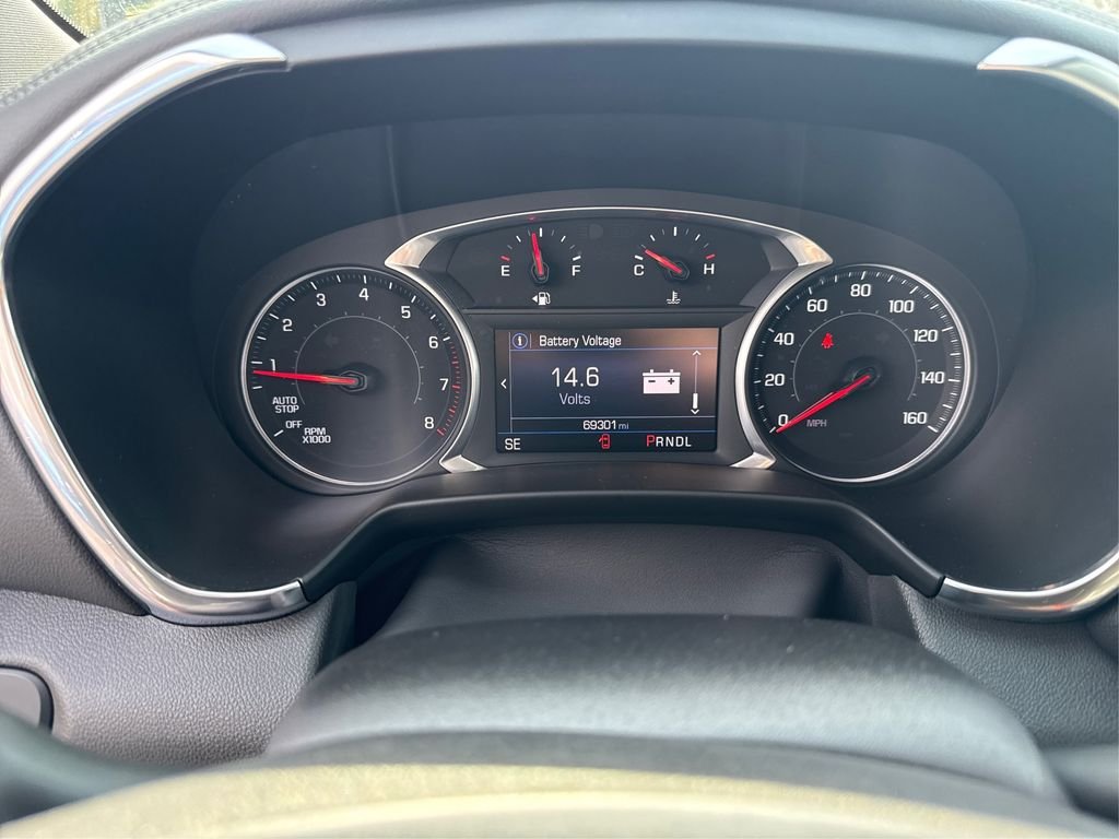 Used 2022 Black Chevrolet LT image 24