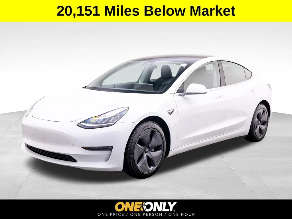 Used 2020 White Tesla Long Range image 1