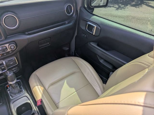 Used 2019 Gray Jeep Unlimited Sahara image 17