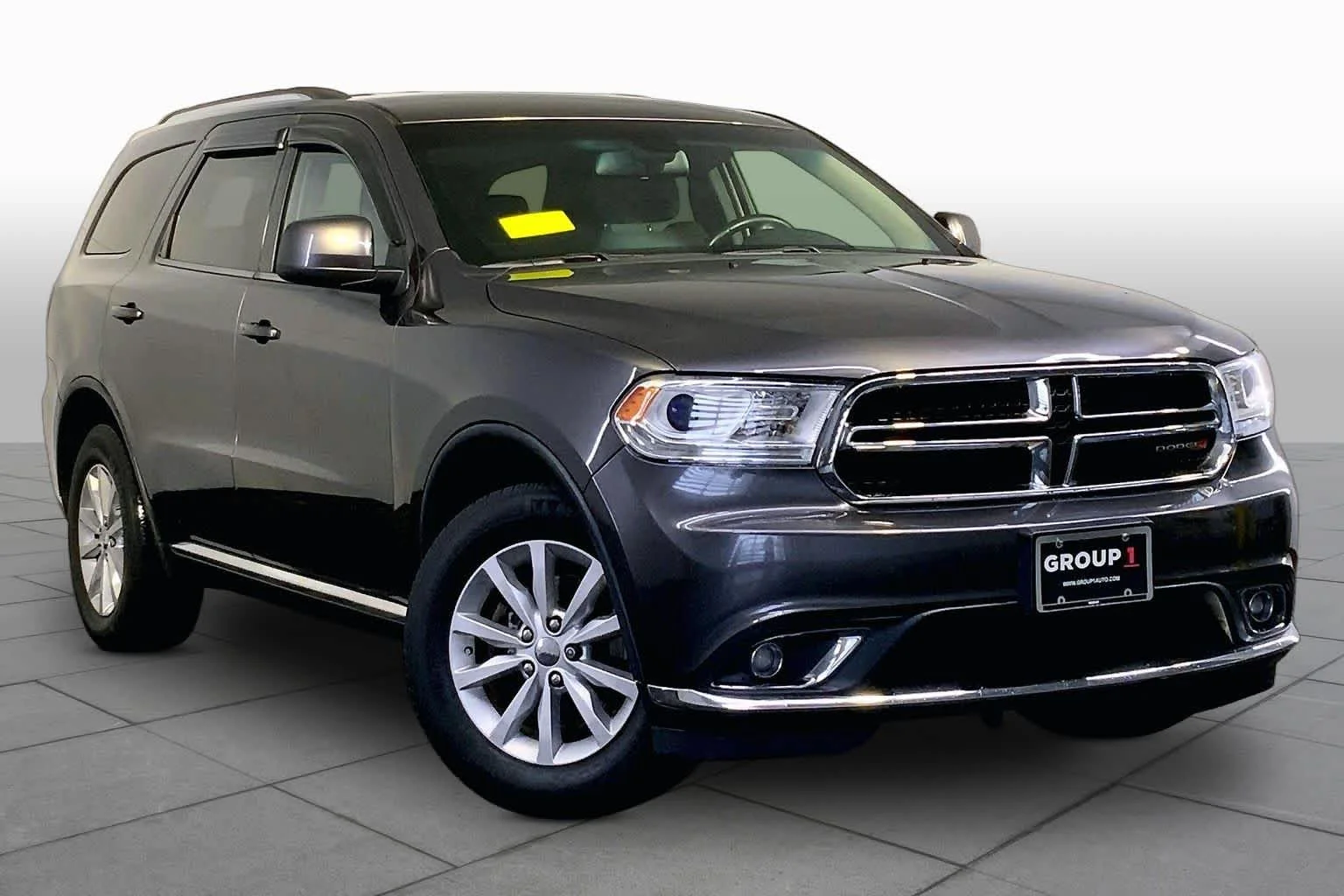 Used 2015 Granite Crystal Metallic Clearcoat Dodge SXT image 3