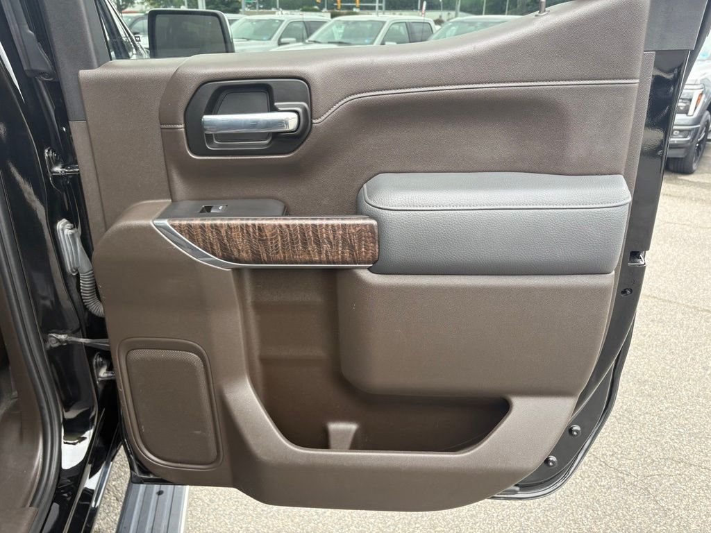 Used 2021 Onyx Black GMC Denali image 21