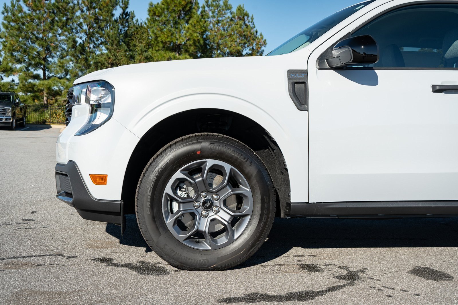 2025 Ford Maverick XLT photo 3