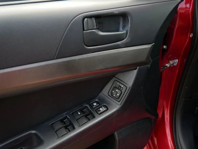 Used 2015 Rally Red Metallic Mitsubishi ES image 15