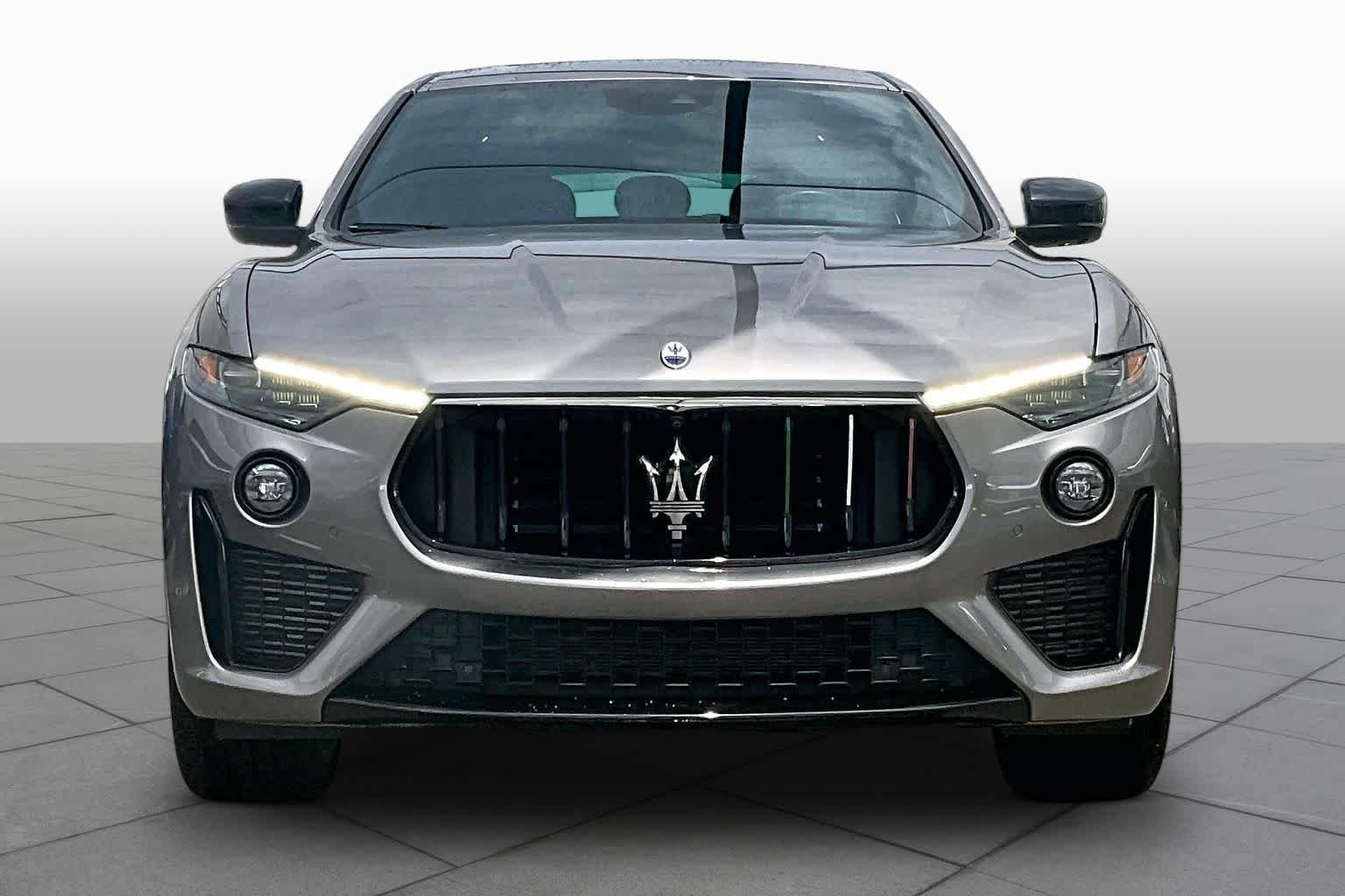 Used 2022 Grigio Metallic Maserati Modena image 4