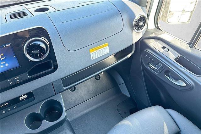 New 2026 Silver Gray Mercedes-Benz  image 47