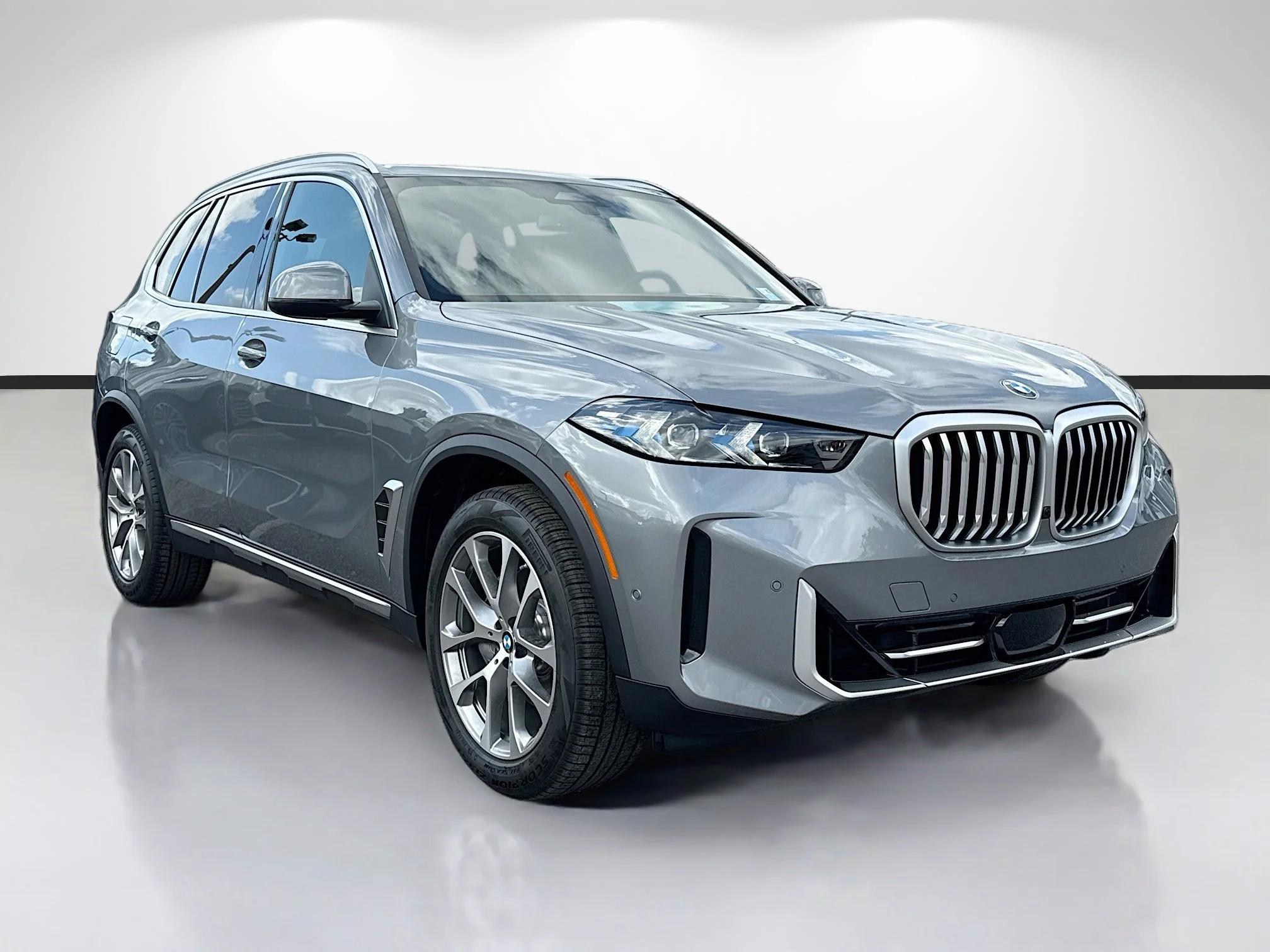 2026 BMW X5 sDrive40i's photo