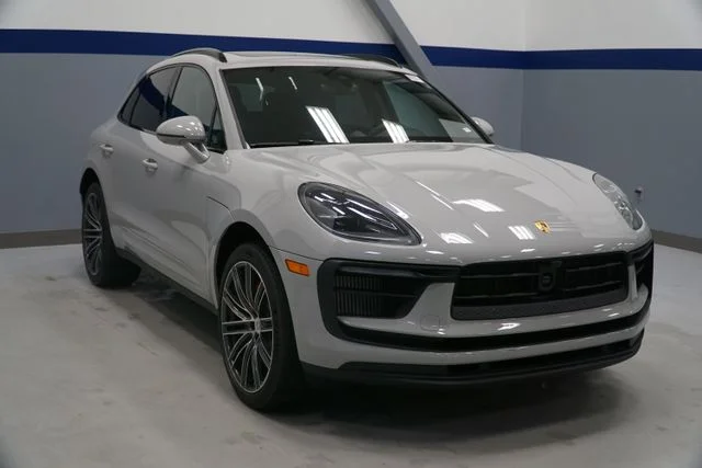 2026 Porsche Macan S - Photo 12
