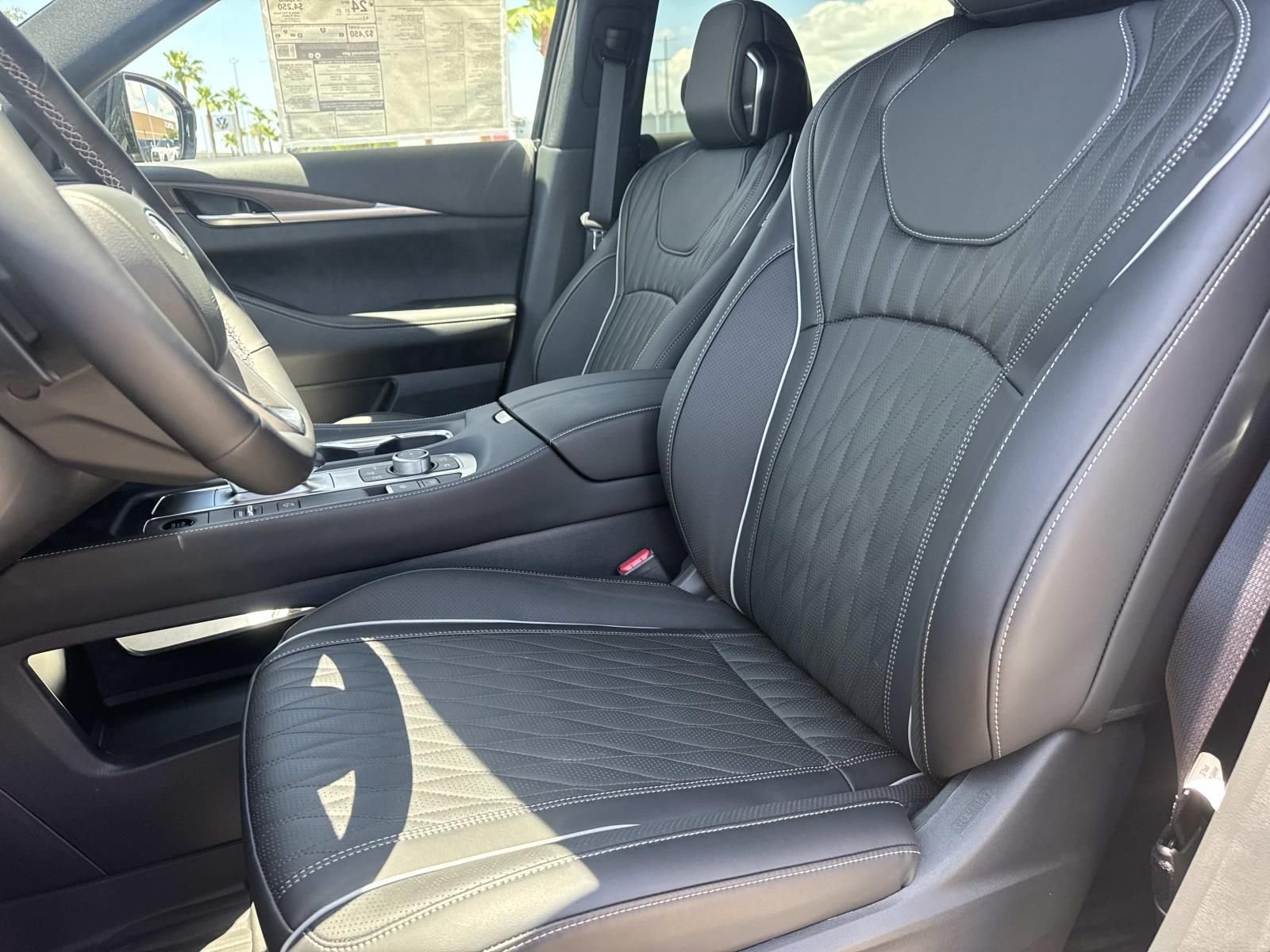 New 2027 MINERAL BLACK INFINITI Autograph AWD image 12