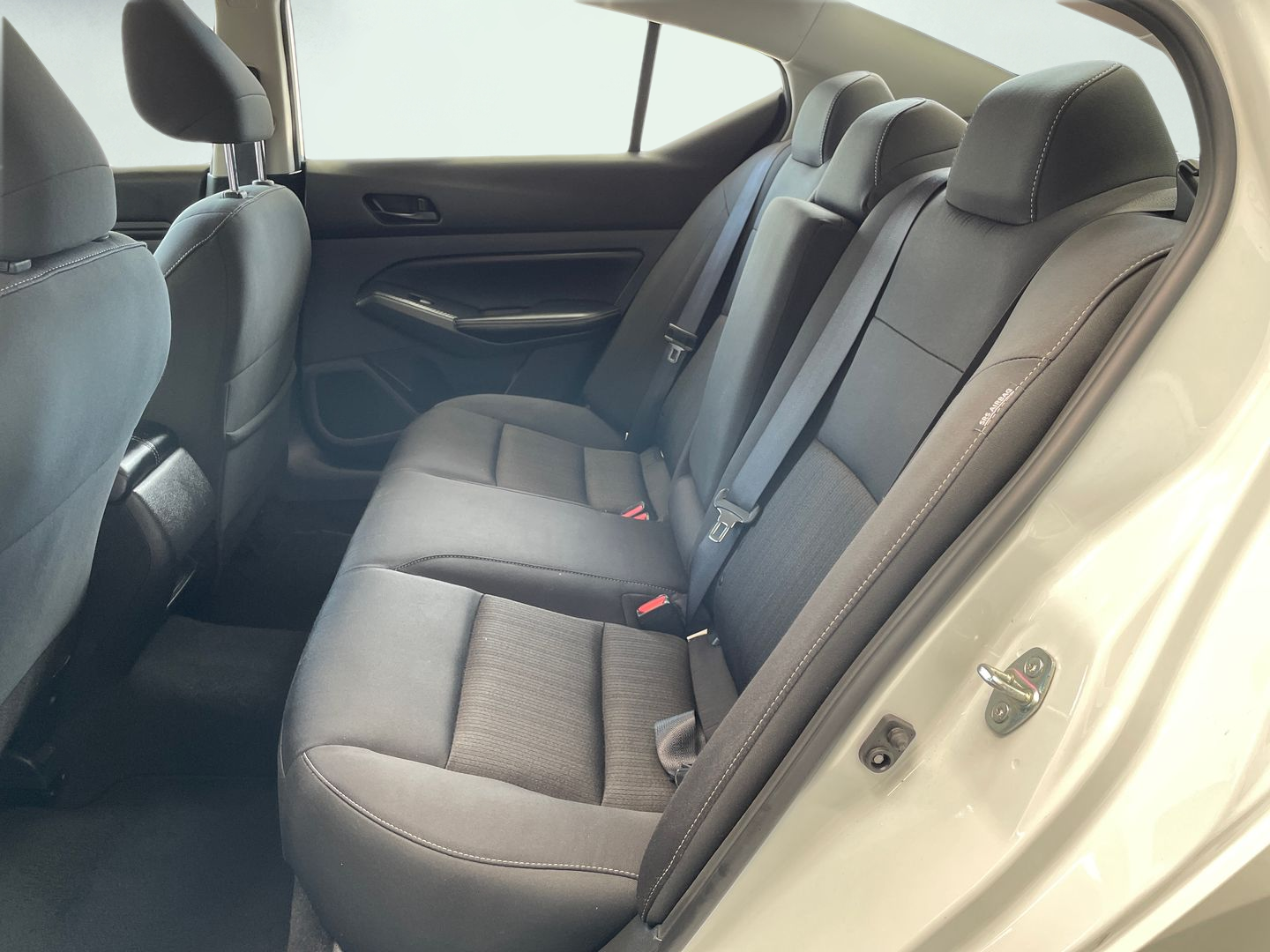 2025 Nissan Altima SV - Photo 12