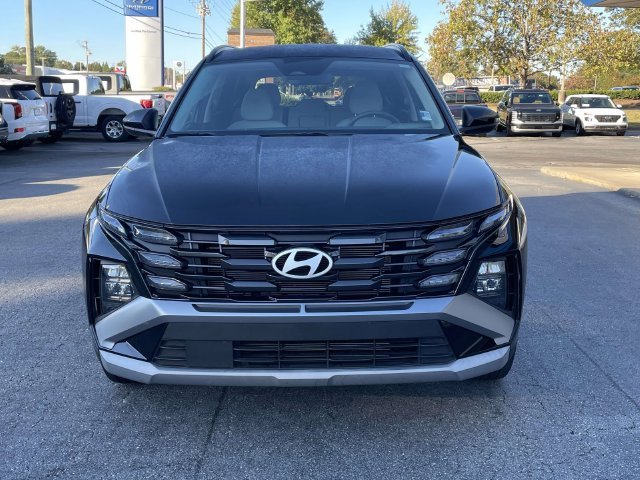 Certified Used 2025 Phantom Black Hyundai SEL image 2