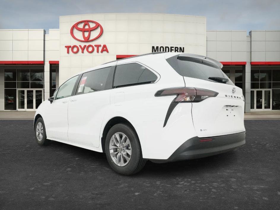 New 2026 Ice Cap Toyota LE image 2