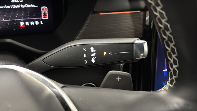 Used 2024 White Frost Tricoat GMC Denali image 19