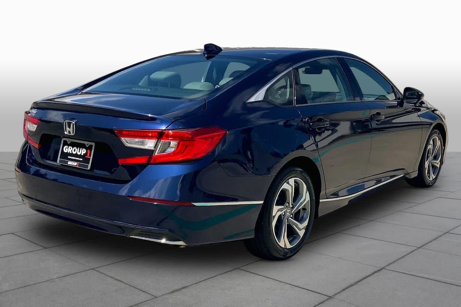Used 2020 Obsidian Blue Pearl Honda EX-L image 13