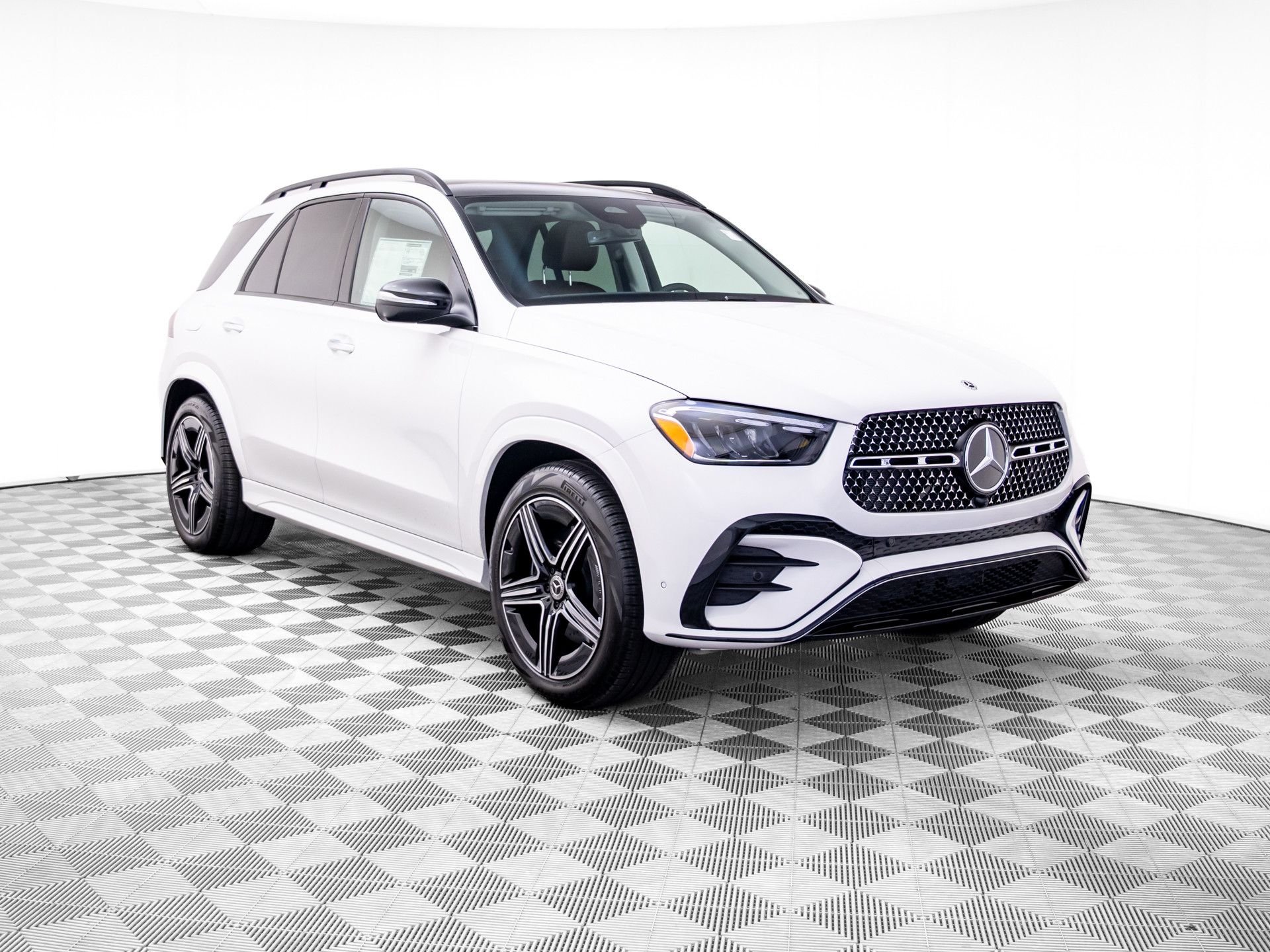 New 2026 Polar White Mercedes-Benz GLE 350 image 7