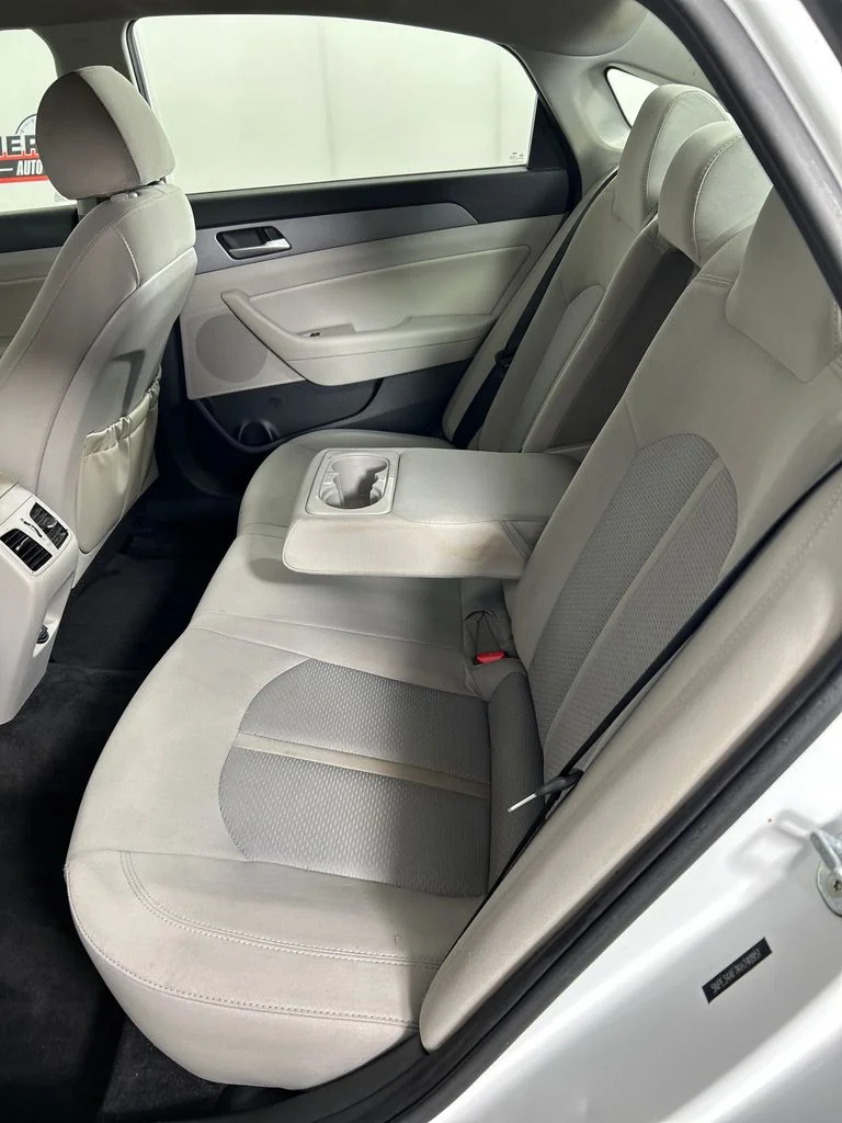 Used 2019 White Hyundai SEL image 15