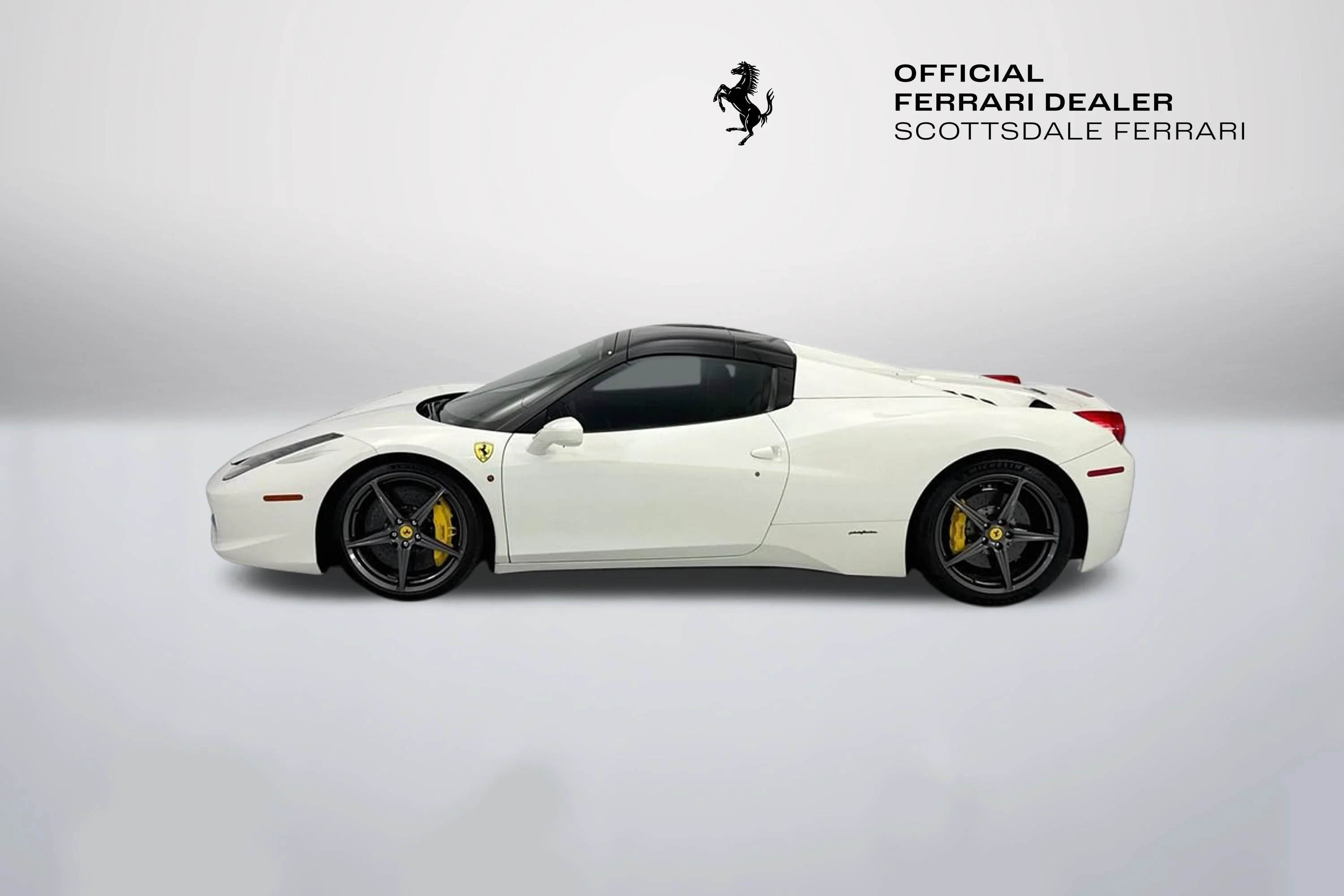 Used 2014 Bianco Avus Ferrari Base image 16