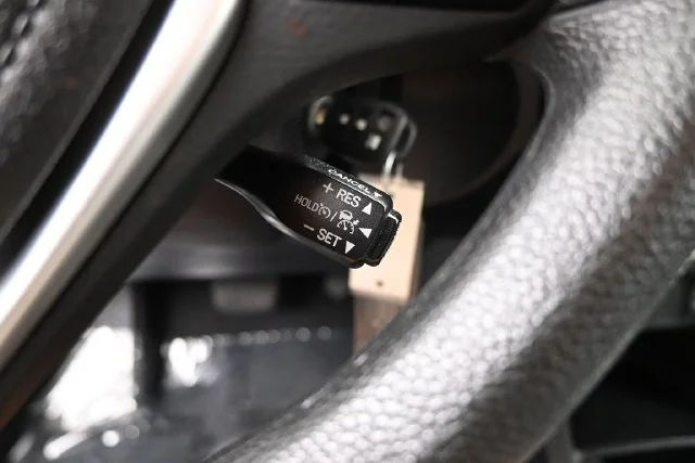 2019 Toyota Corolla LE - Photo 25
