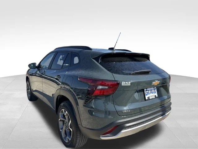 Used 2025 Gray Chevrolet LT image 8