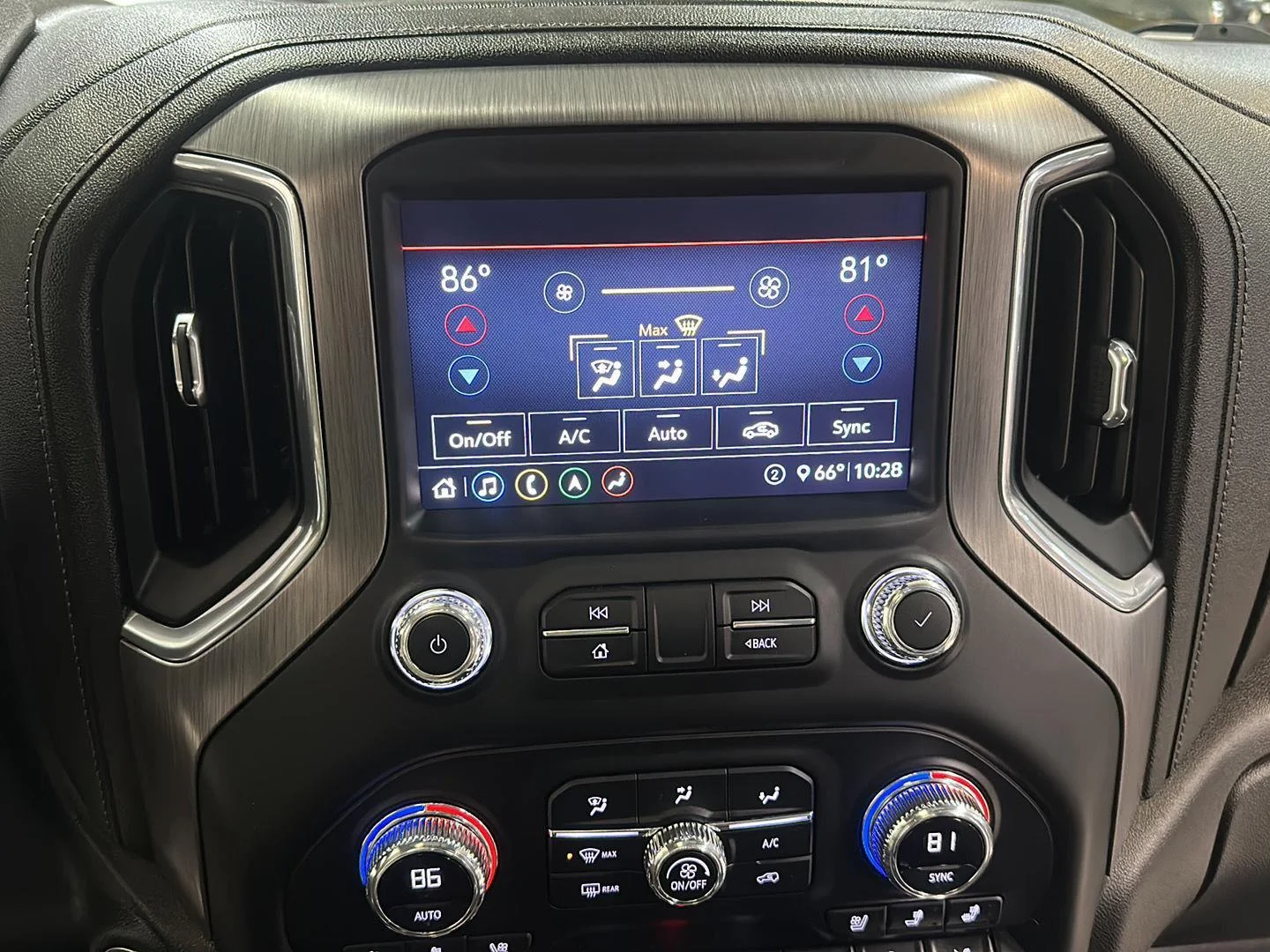 Used 2020 White Frost Tricoat GMC Denali image 23