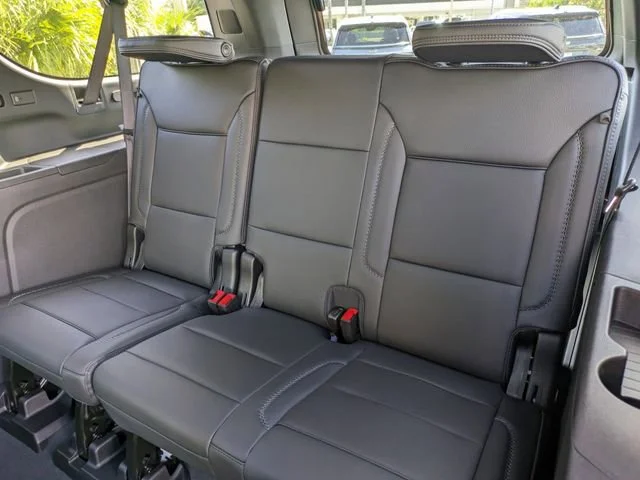 2026 GMC Yukon XL Denali - Photo 14