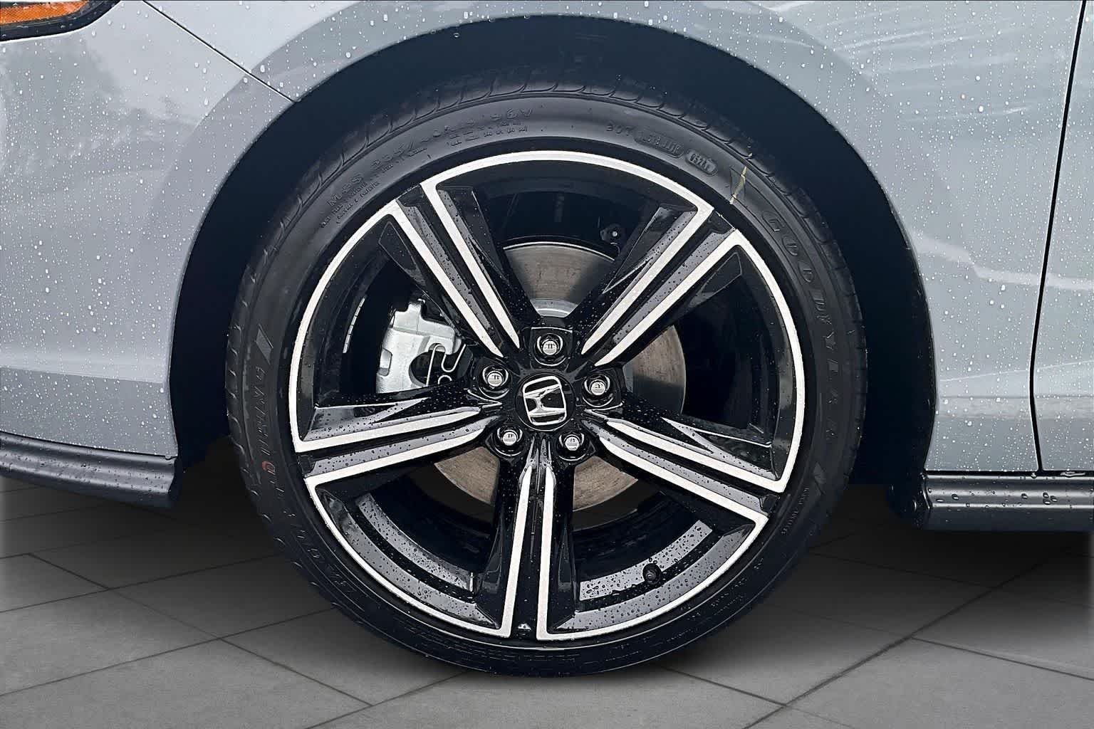 New 2026 Urban Gray Pearl Honda Sport image 9