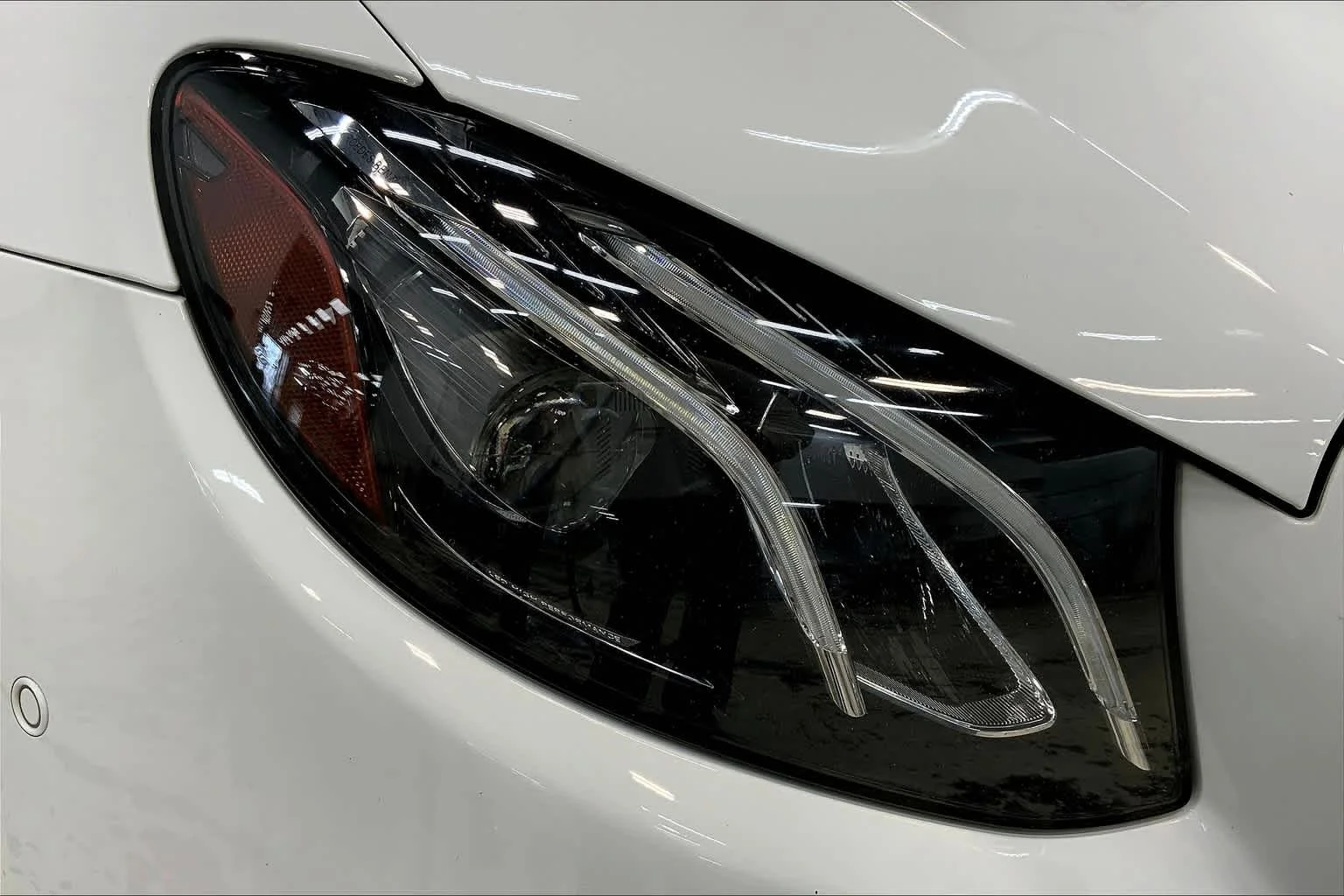 Used 2018 Polar White Mercedes-Benz E 300 image 26