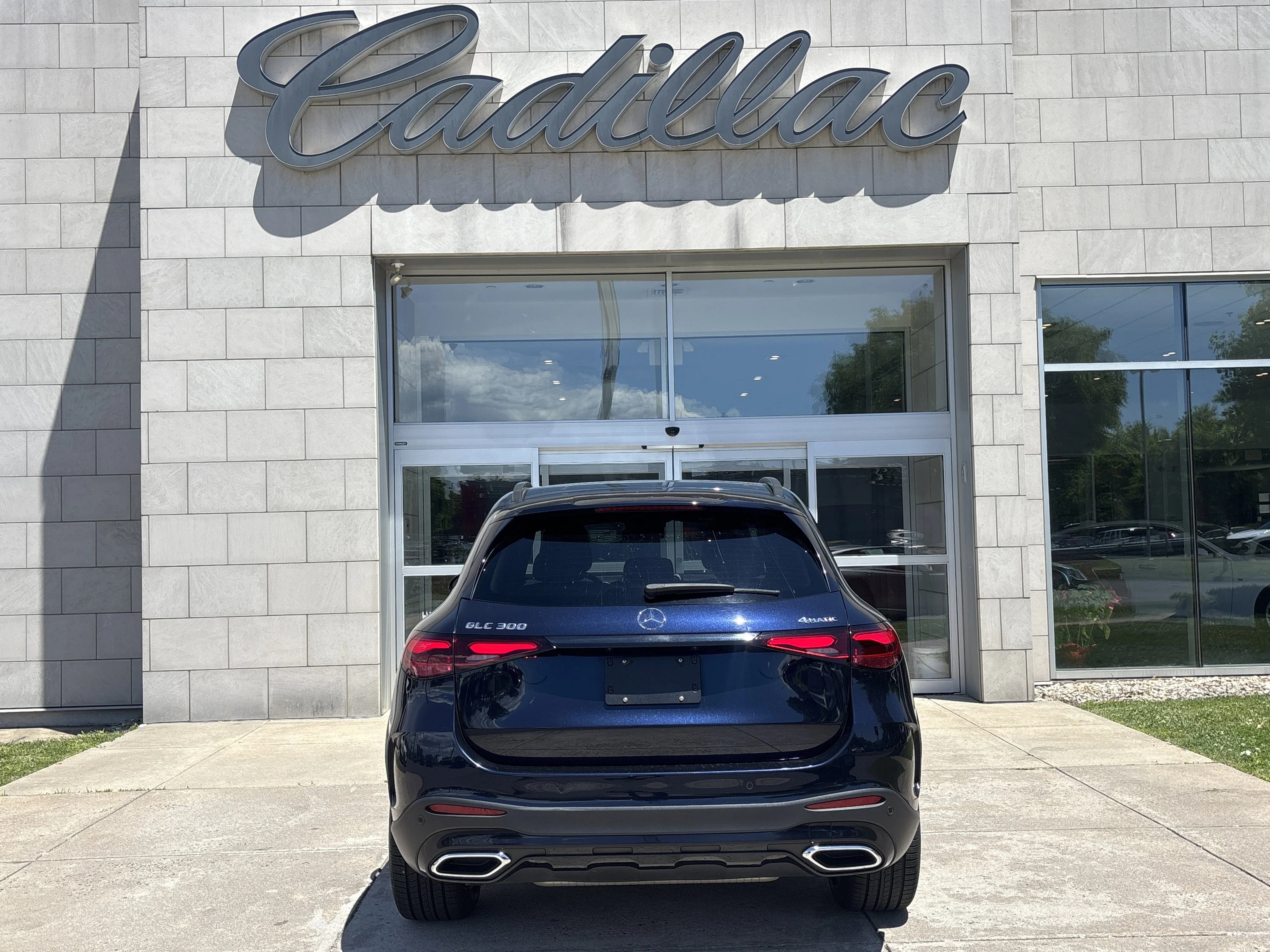 Used 2023 Black Mercedes-Benz GLC 300 image 6