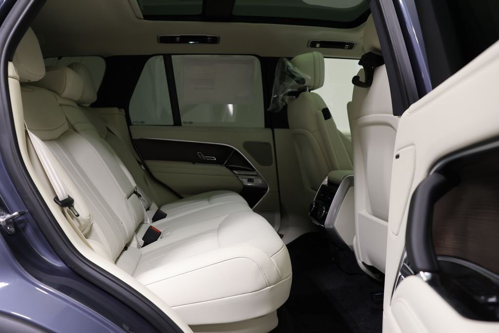 New 2026 Varesine Blue Land Rover SE image 44