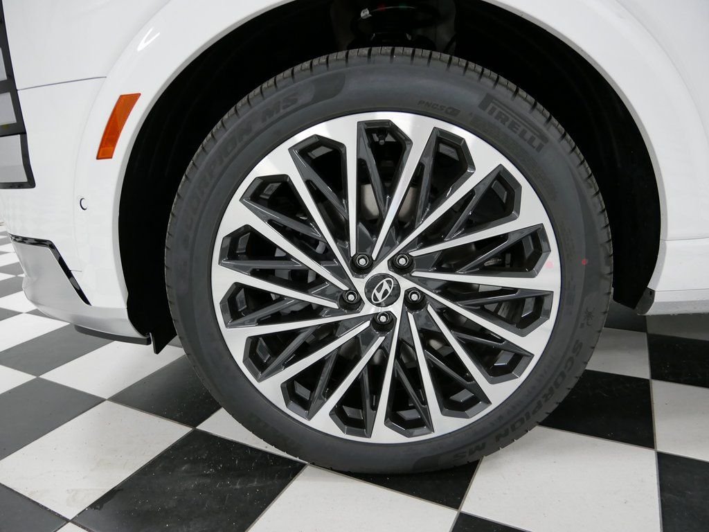 Certified Used 2026 White Hyundai Calligraphy image 5