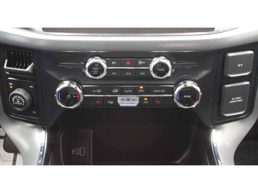 New 2026 Iconic Silver Metallic Ford XLT image 8