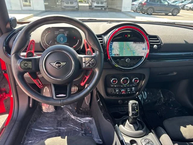 Used 2022 Red MINI Clubman image 8
