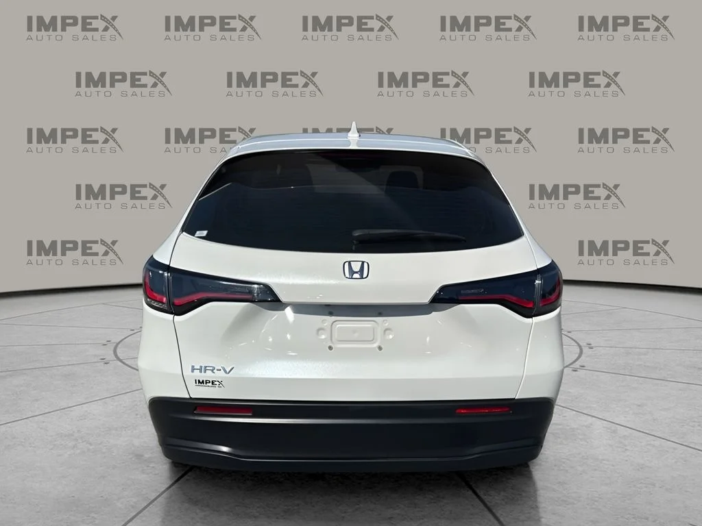 Used 2023 White Honda LX image 4