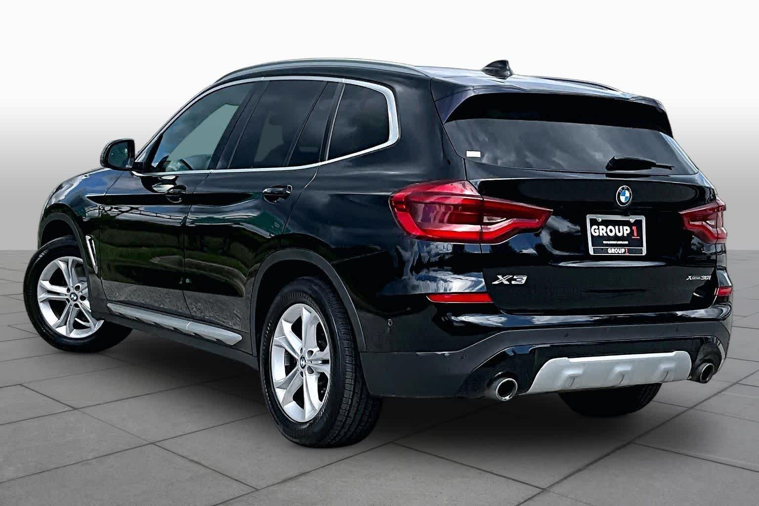 Used 2021 Jet Black BMW xDrive30i image 12