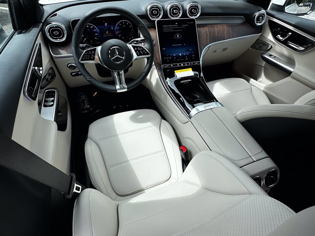 New 2026 Polar White Mercedes-Benz GLC 300 image 65