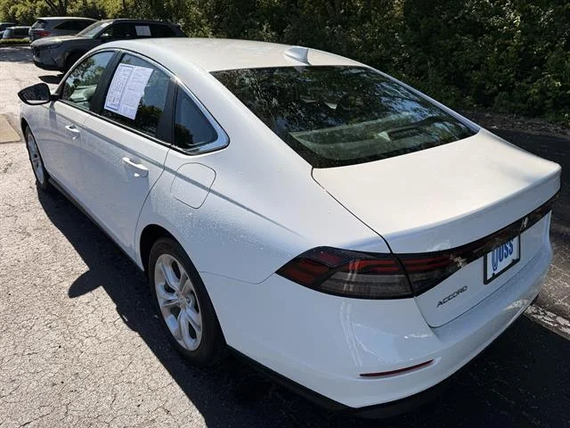 Certified Used 2023 WHITE Honda LX image 5