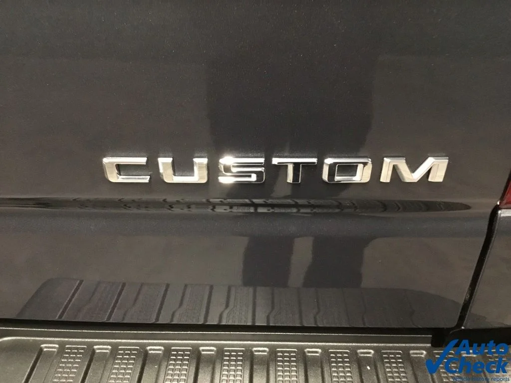 Used 2021 Gray Chevrolet Custom Trail Boss image 19
