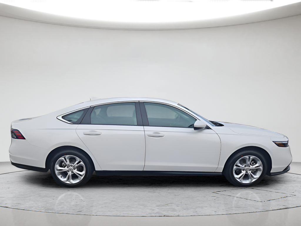 2025 Honda Accord LX - Photo 2