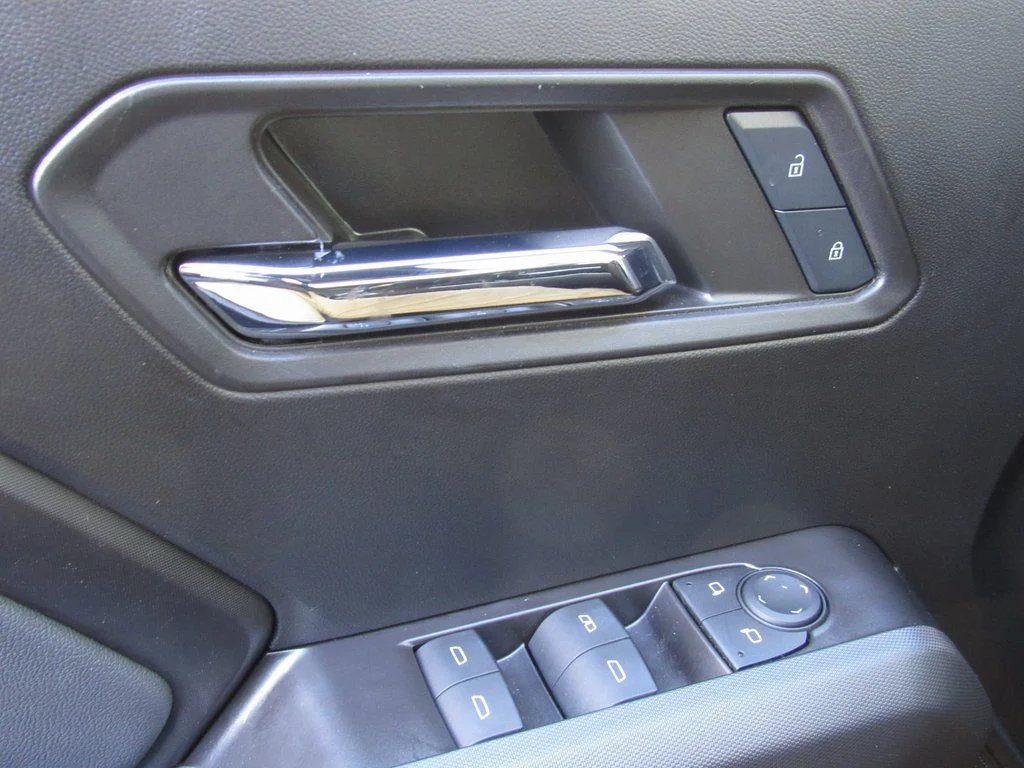 2024 Chevrolet Colorado LT - Photo 33