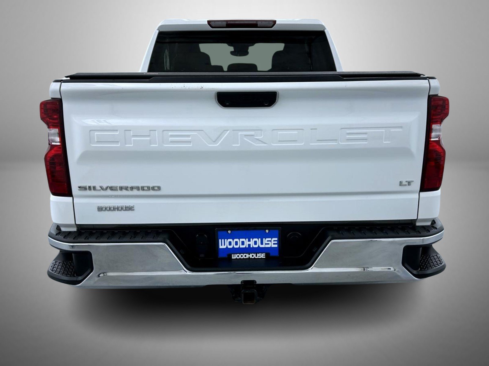 Used 2024 Summit White Chevrolet LT image 6