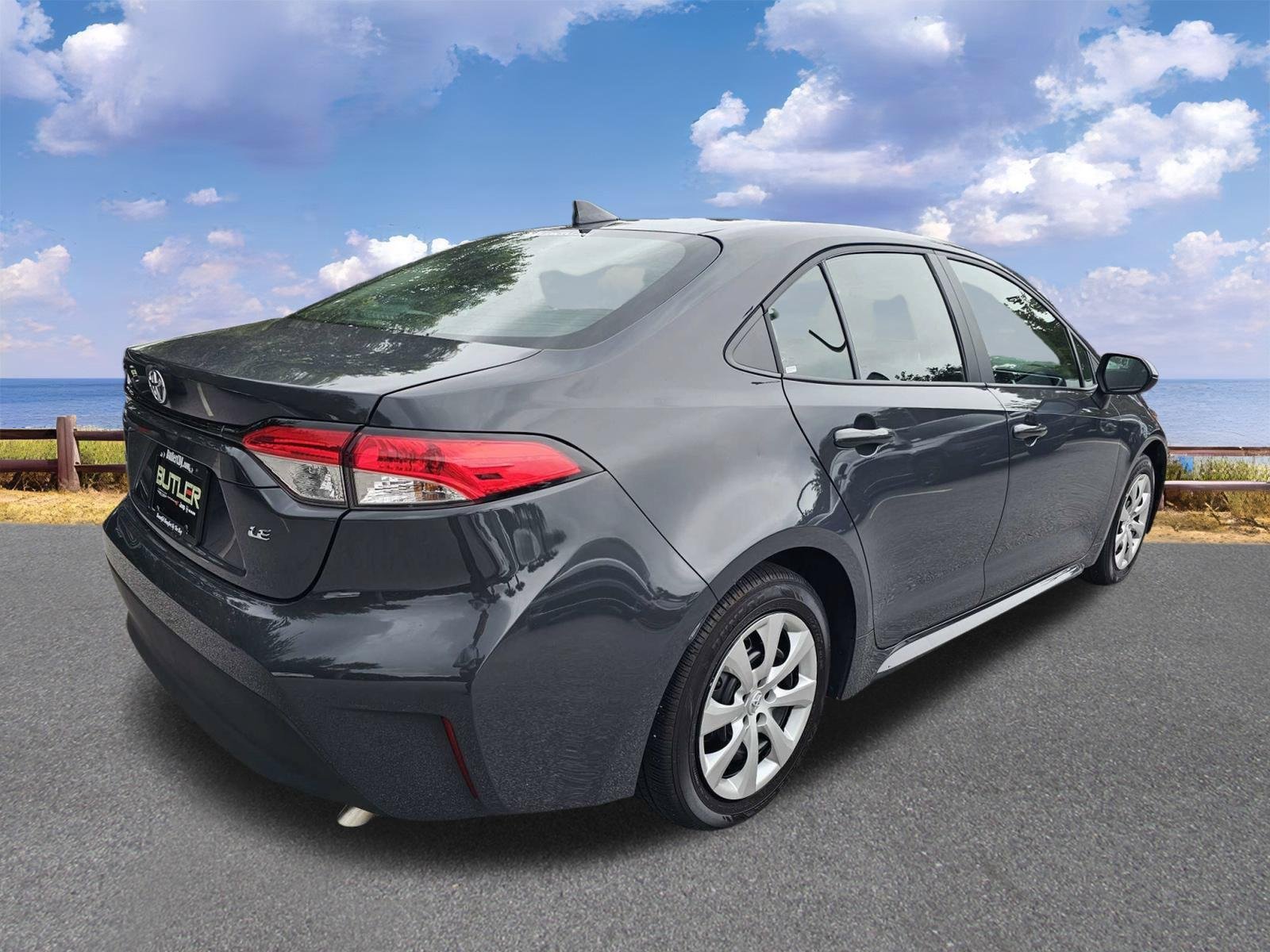 Used 2025 Underground Toyota LE image 8