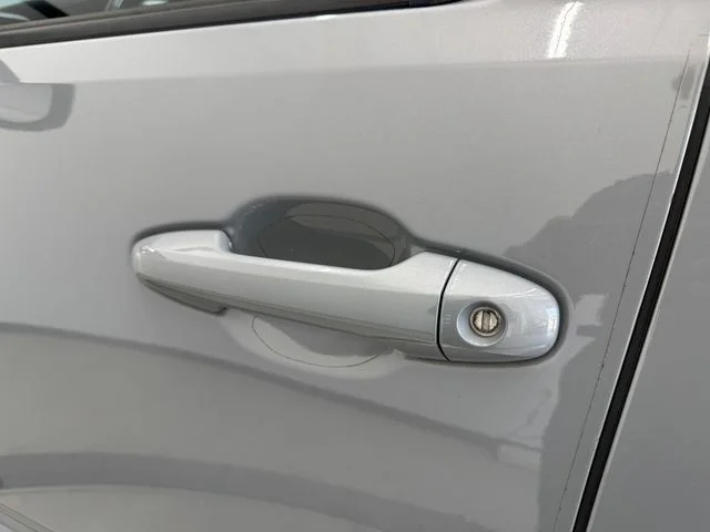 Used 2020 Cement Toyota SR5 image 33