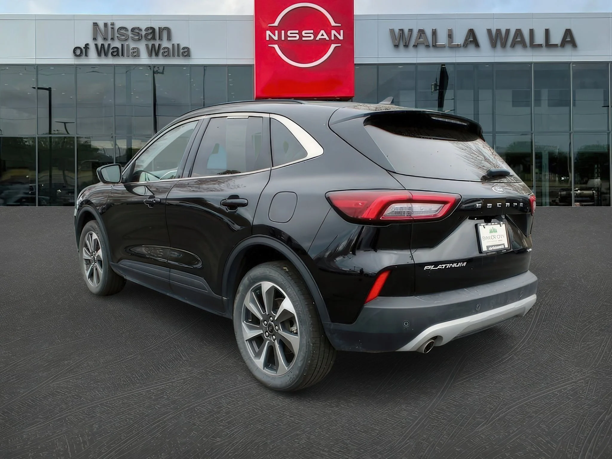 Used 2024 Agate Black Metallic Ford Platinum image 5
