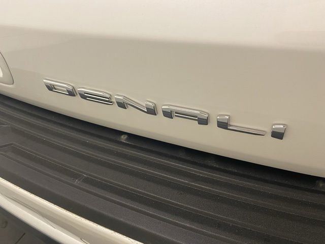 Used 2024 White GMC Denali image 36