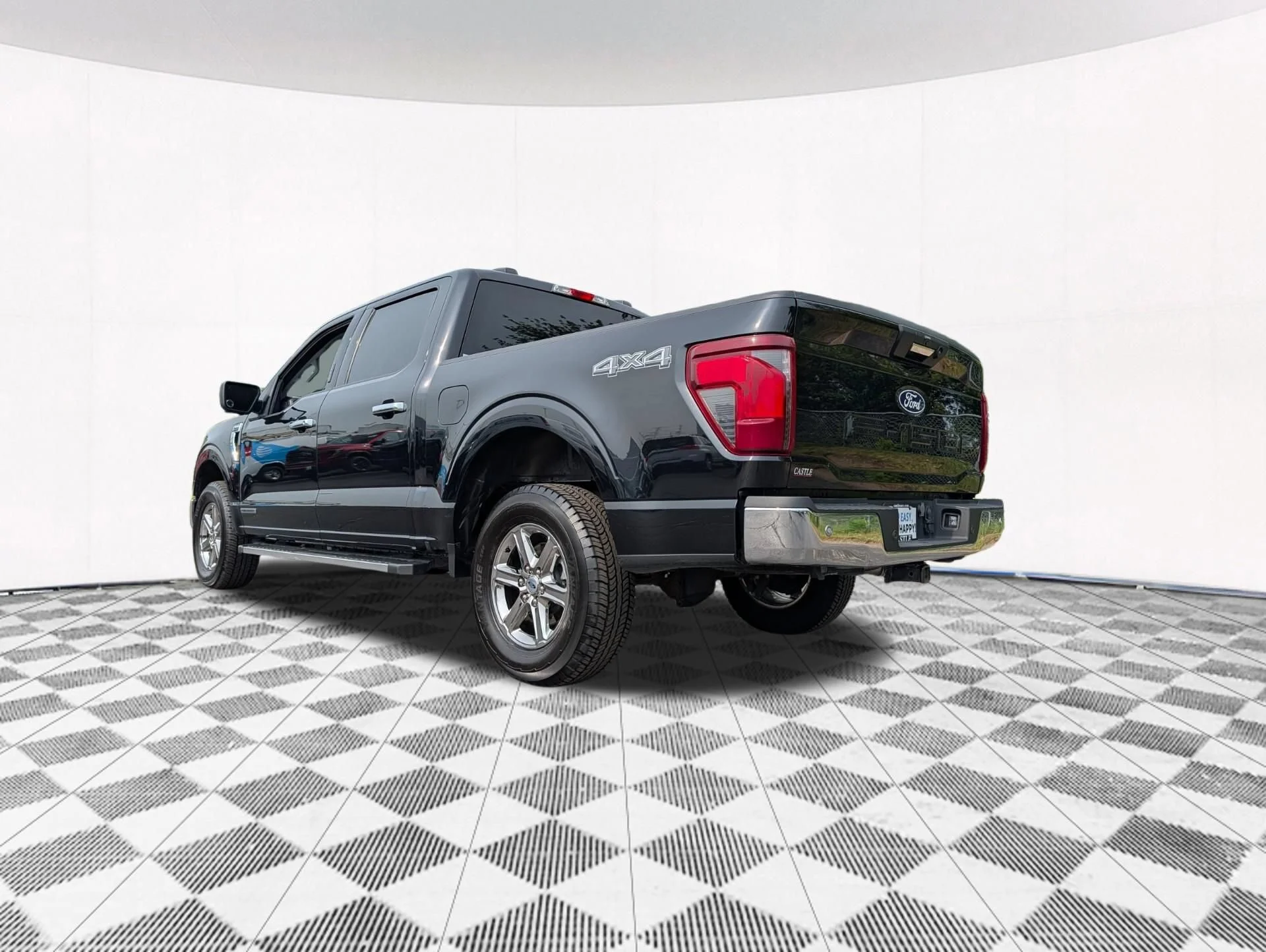 Used 2024 Black Ford XLT image 13