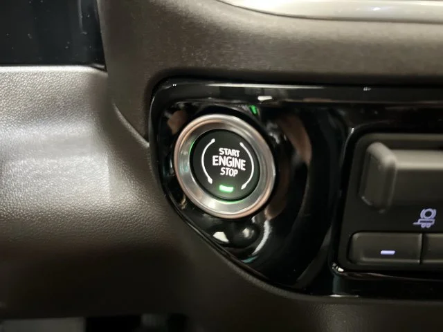 2026 GMC Sierra 1500 SLT - Photo 16