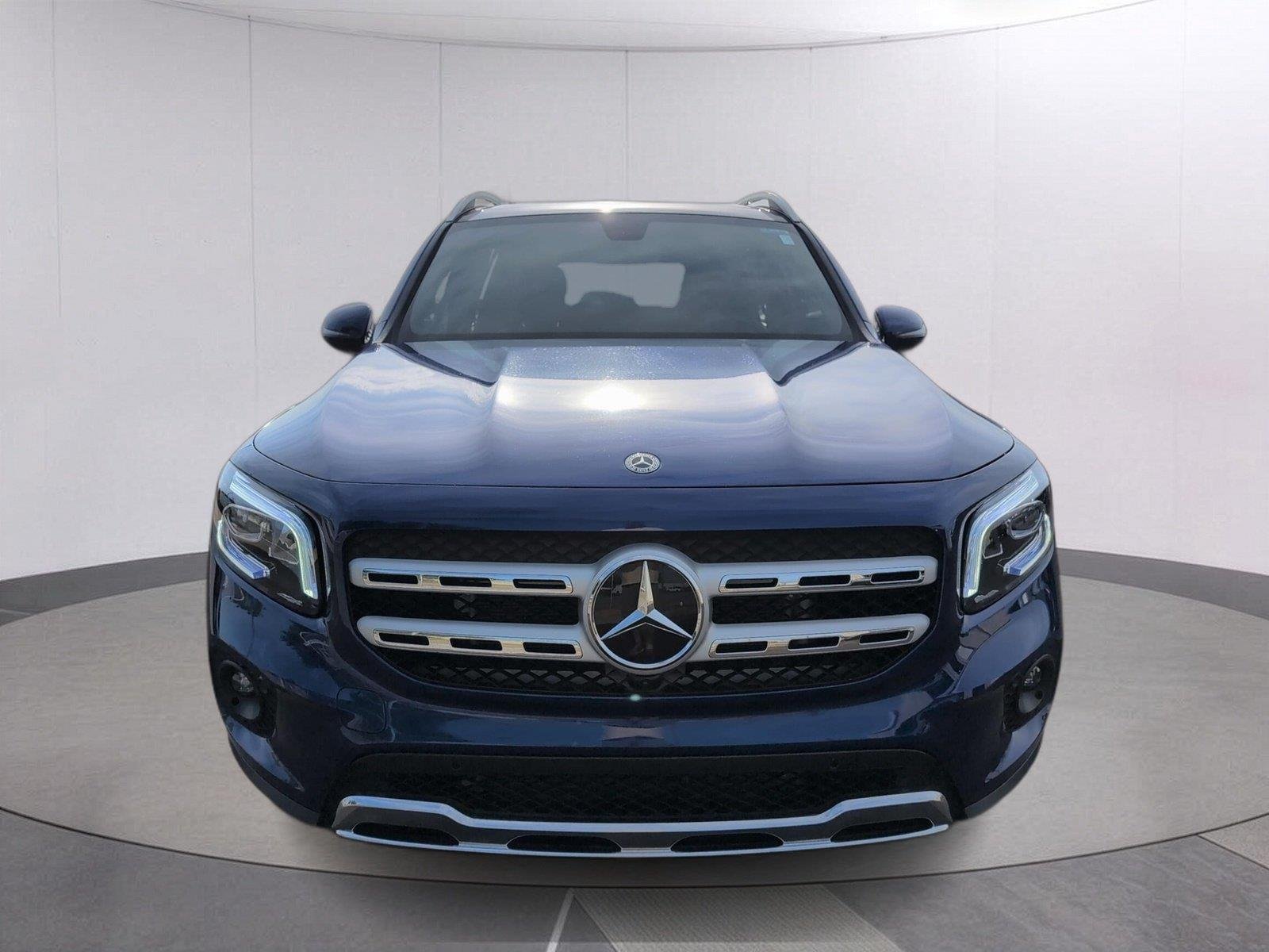 Used 2021 Galaxy Blue Metallic Mercedes-Benz GLB 250 image 10