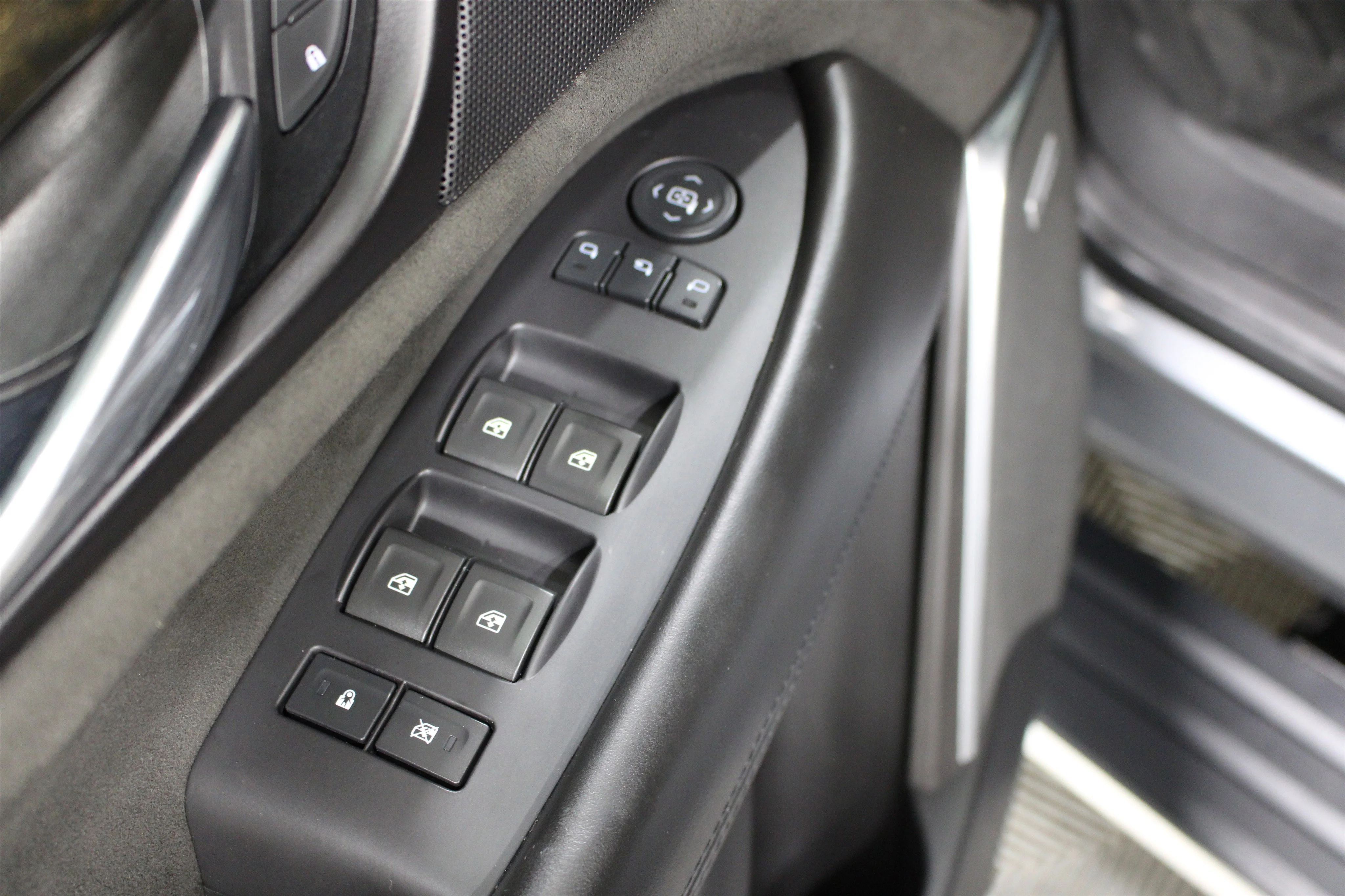 2019 Cadillac Escalade ESV Platinum - Photo 7