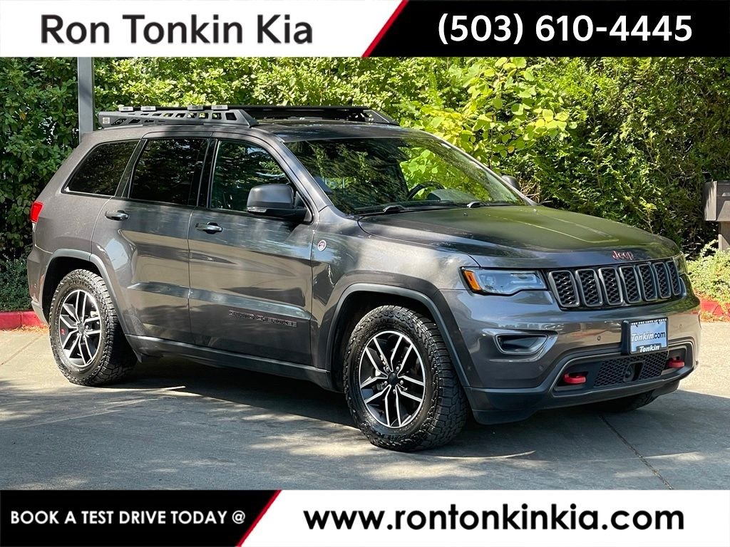Used 2020 Granite Crystal Metallic Clearcoat Jeep Trailhawk image 1