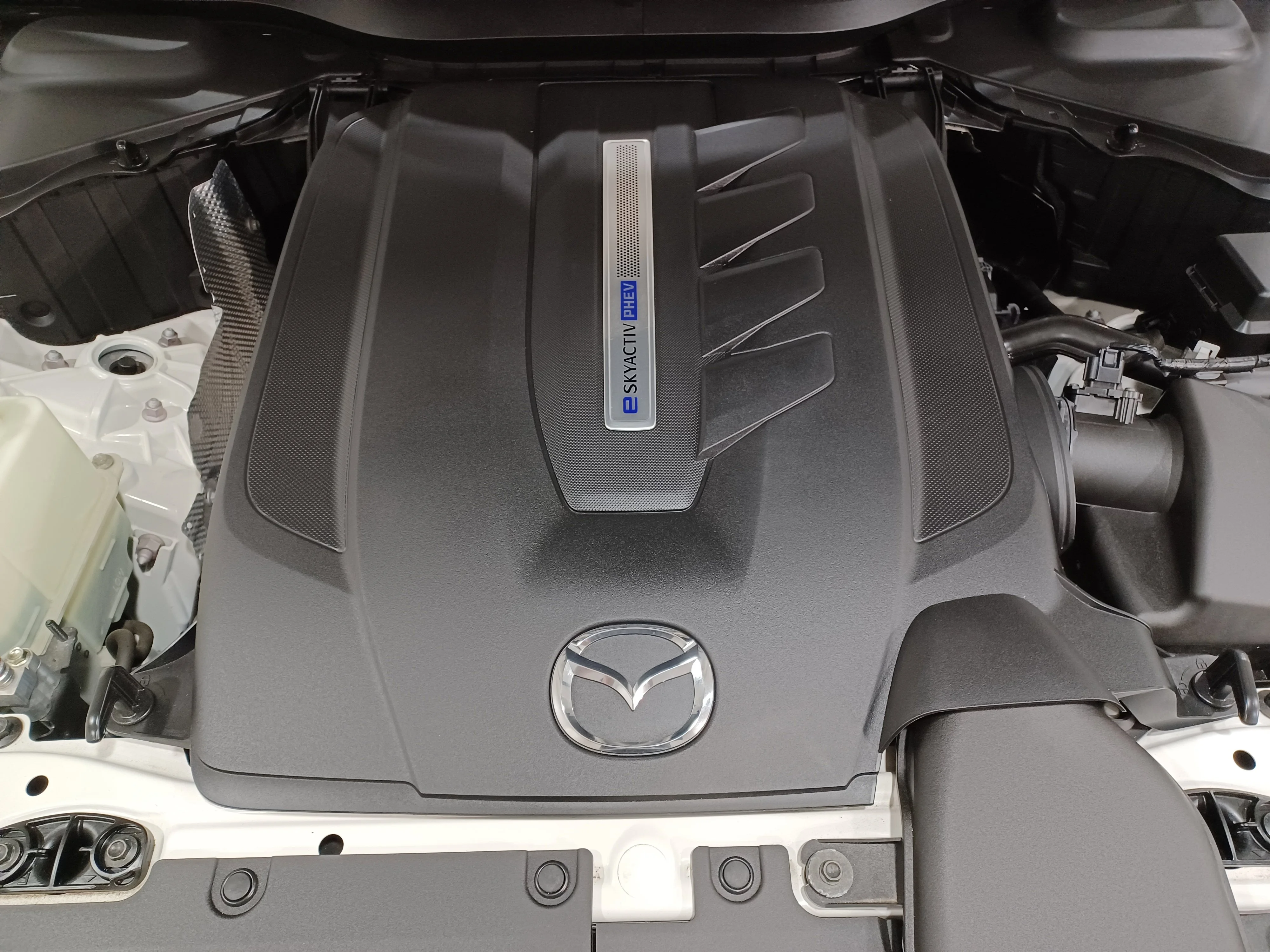 Certified Used 2025 Rhodium White Metallic Mazda GT AWD PHEV*Adaptive Cruise | Nav | 360 Cam | Cooled Leather | Pano Roof | Htd Wheel image 6